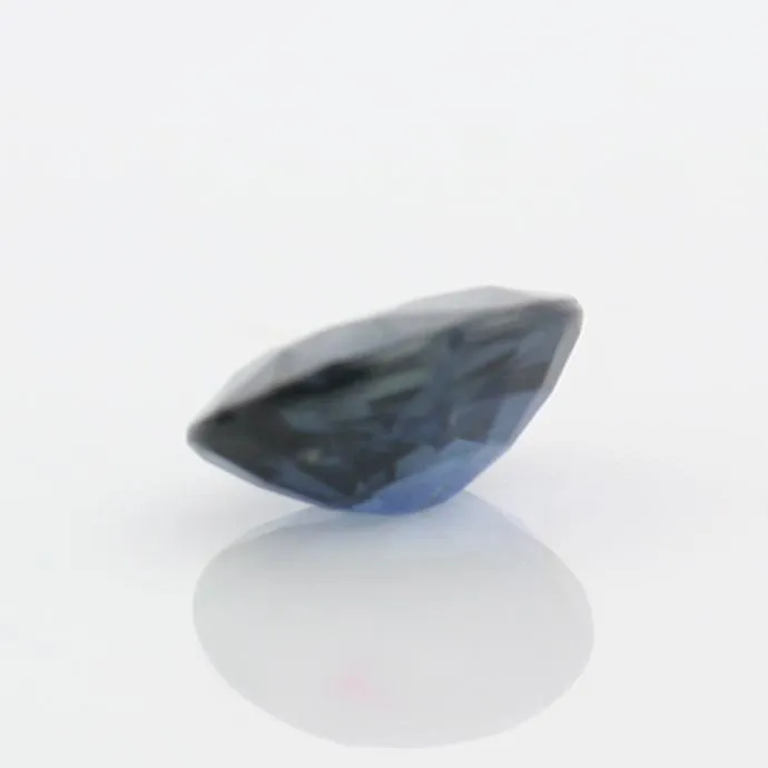 1.63 carat Oval Blue Sapphire Certified 6.23 x 8.18 mm
