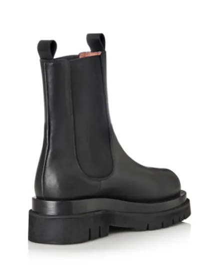 Alias Mae Cam Boots in Black