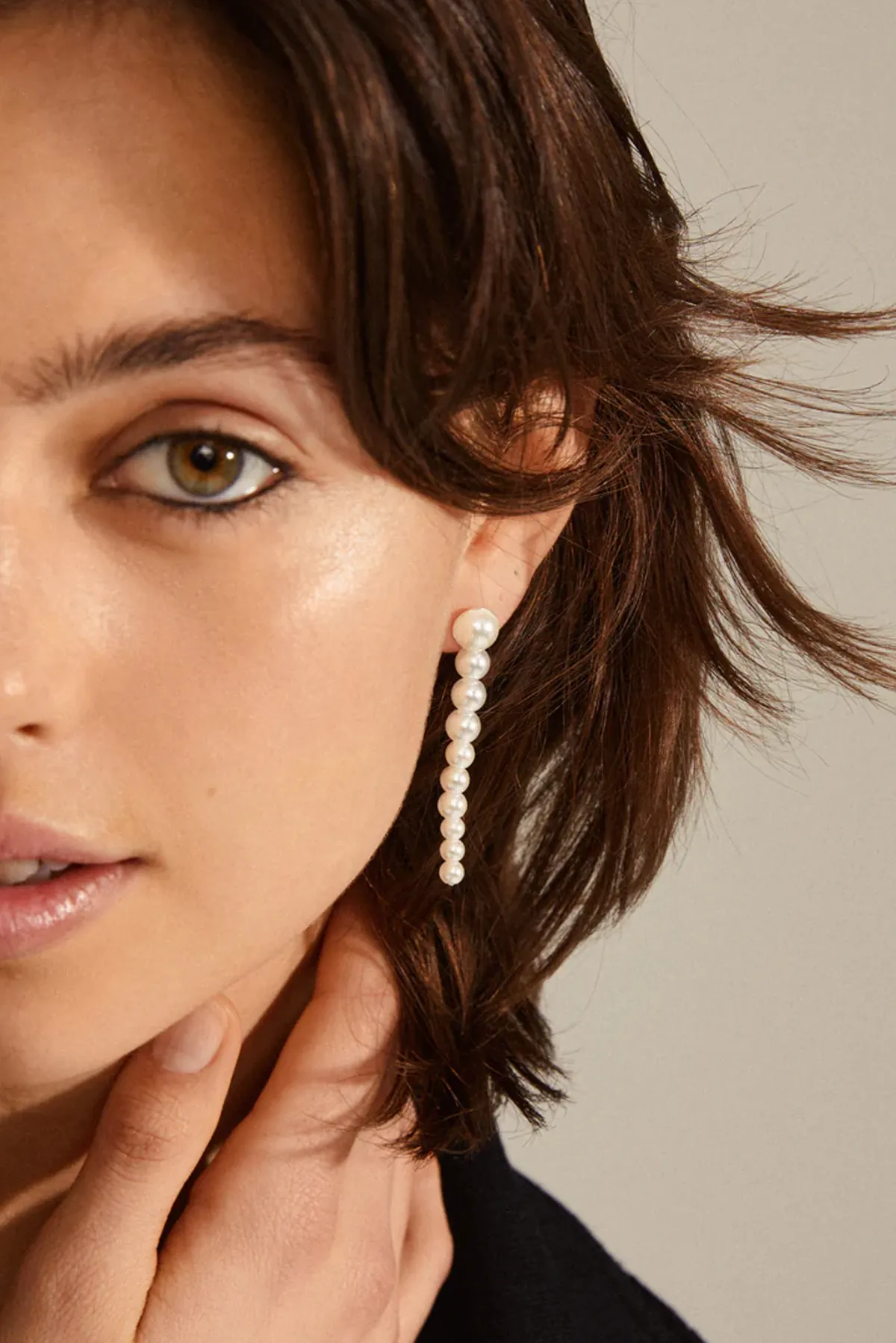 BEAT PEARL EARRINGS