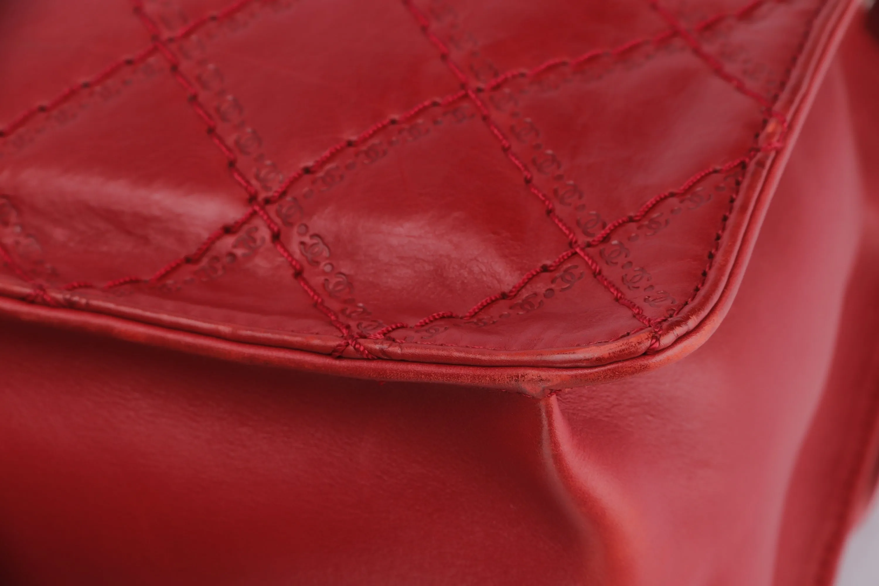CHANEL REISSUE 226 (1592xxxx) RED CALF LEATHER WITH RUTHENIUM CHAIN, WITH CARD, WITH DUST COVER