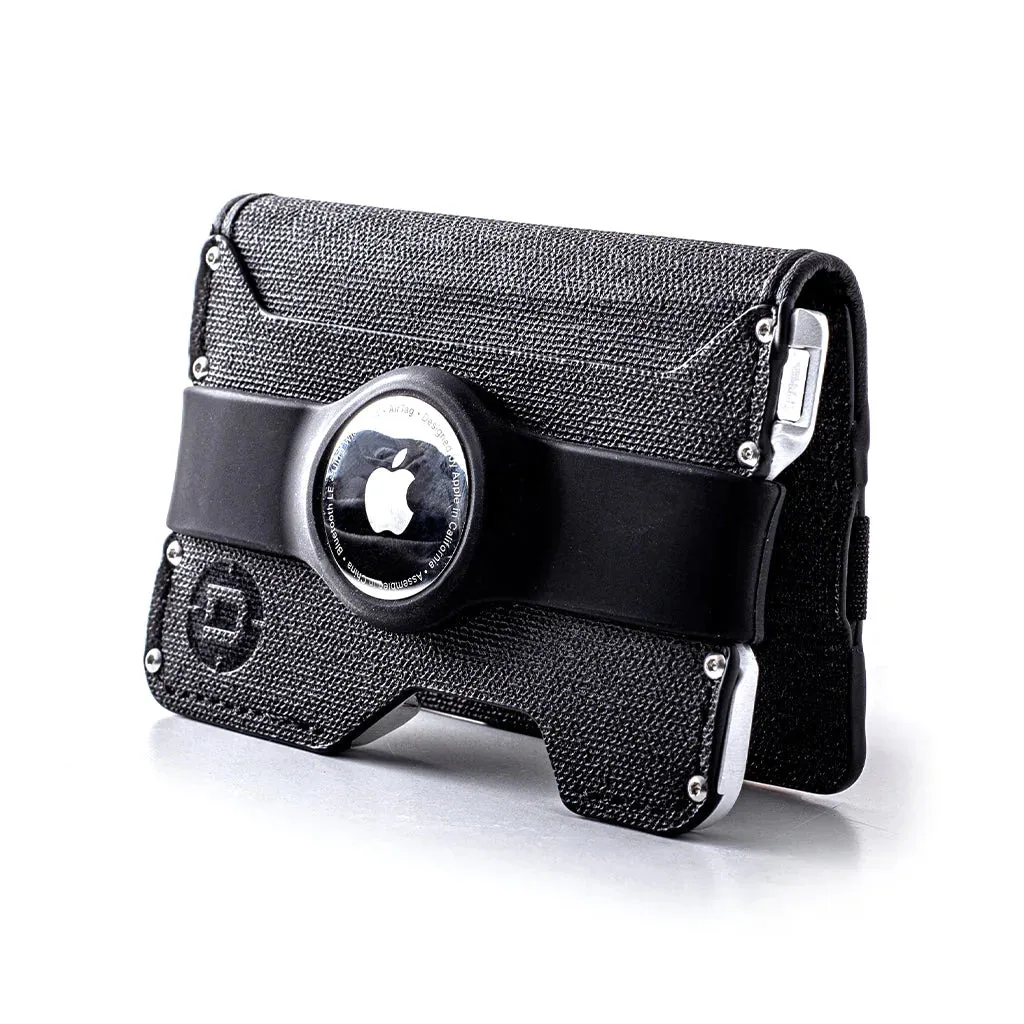 D03 Dapper™ AirTag Wallet