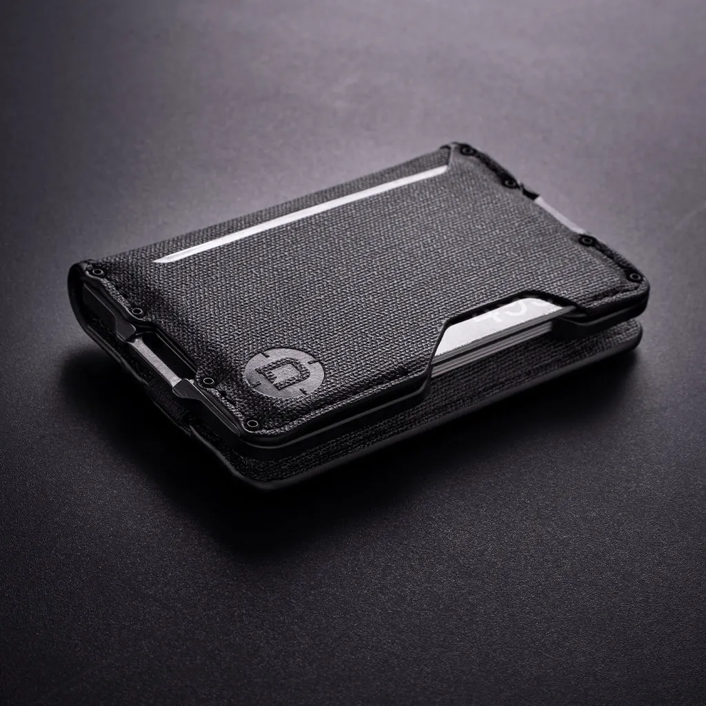 D03 Dapper Bifold Wallet
